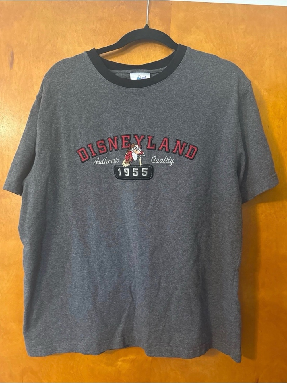 Vintage Disneyland Grumpy Charcoal Gray Graphic Tee